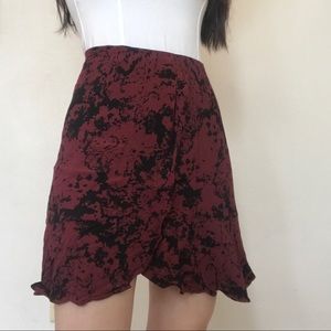 BANANA REPUBLIC red mini skirt with ruffled hem